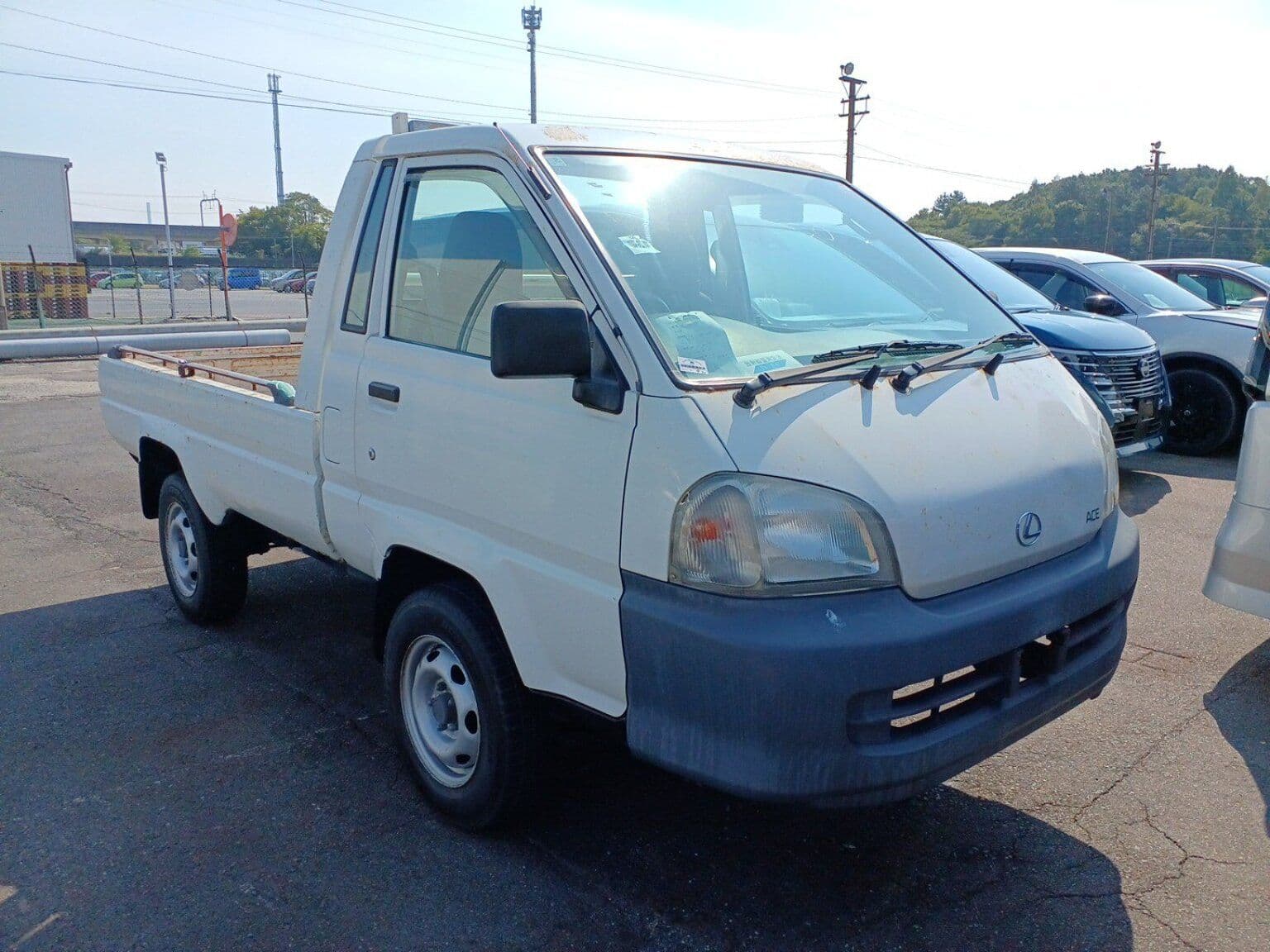 Vehicle SU00000598 large view 8