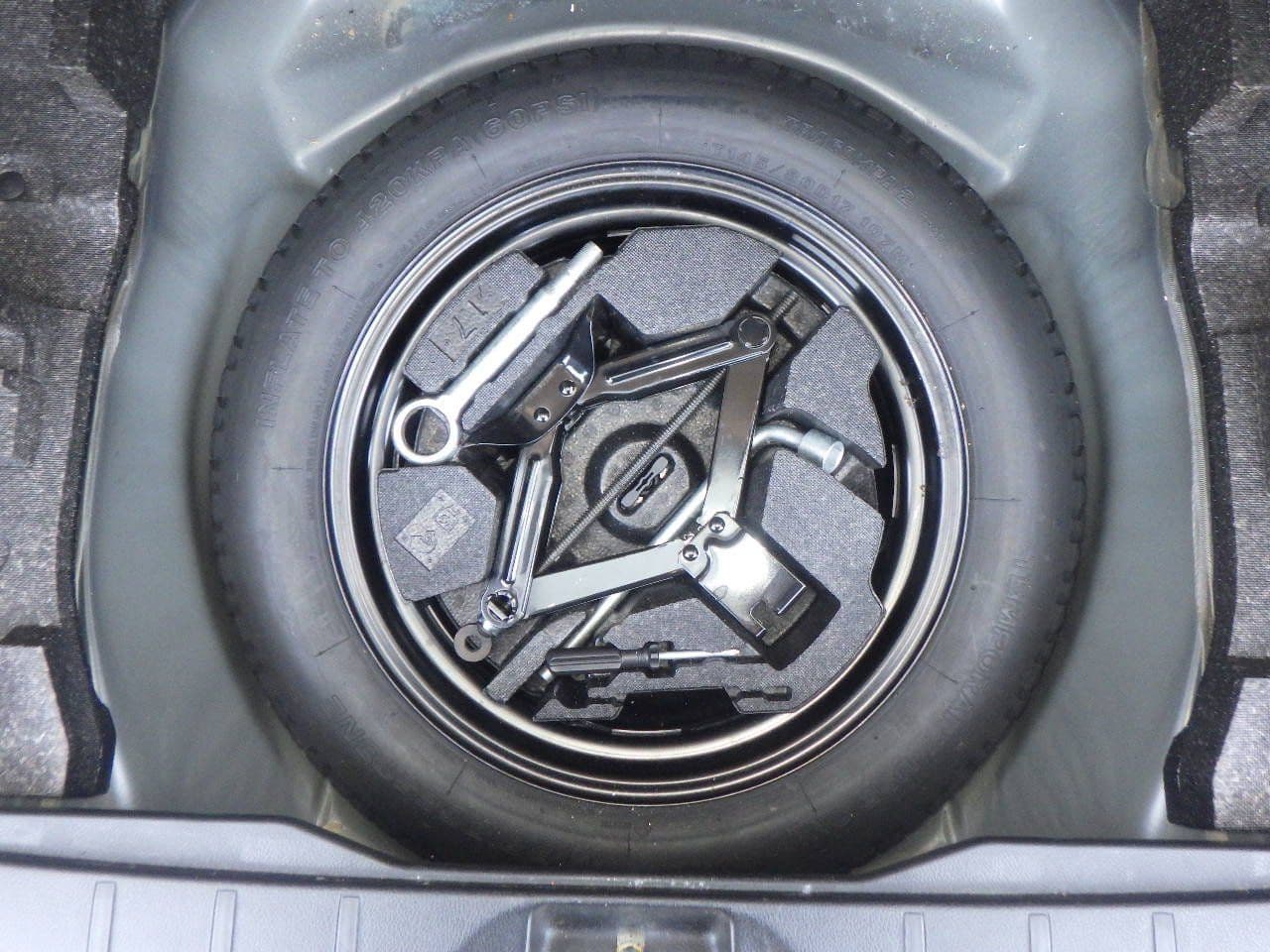 Vehicle SU00000914 large view 35