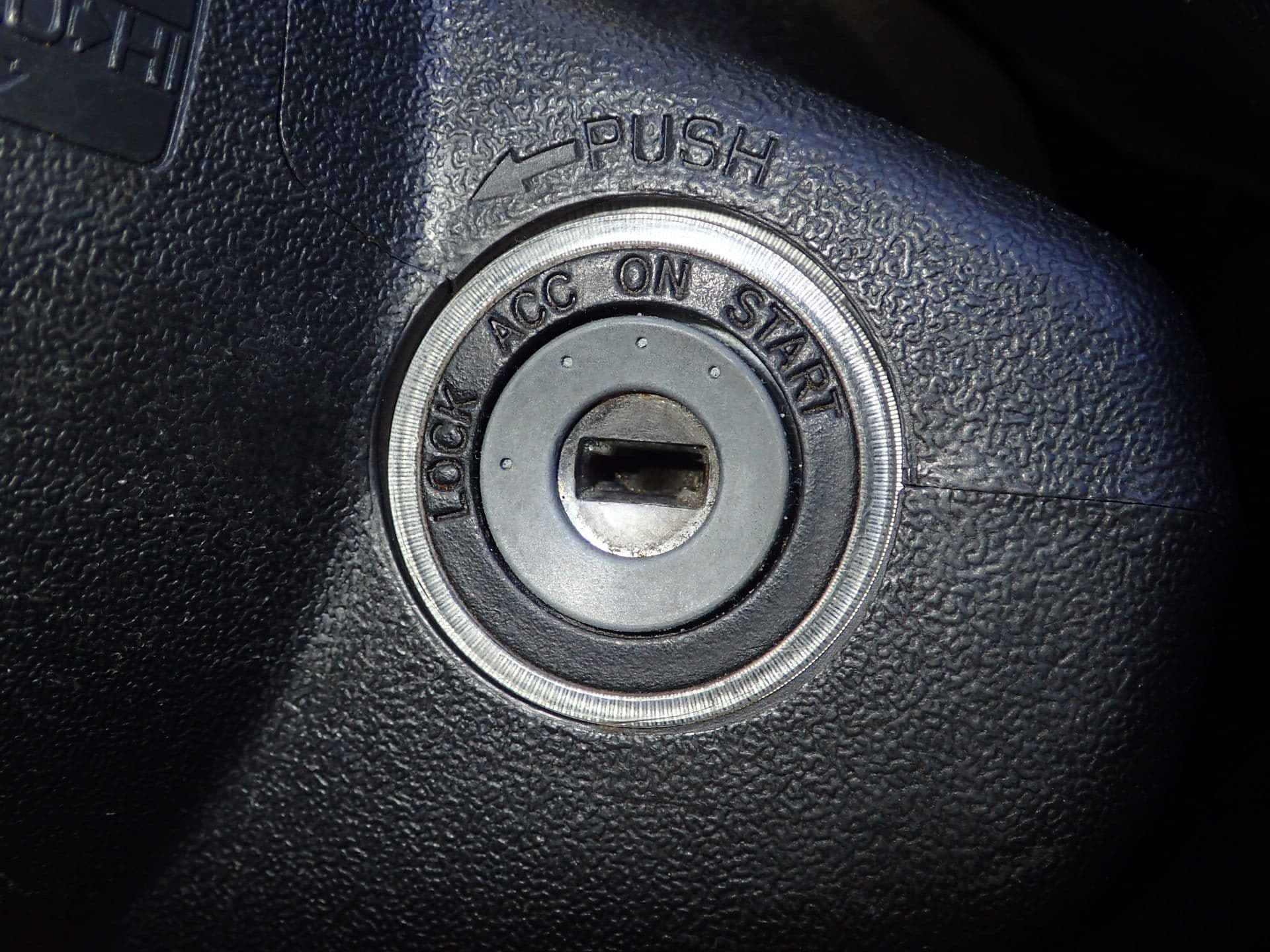 Vehicle SU00001016 large view 38