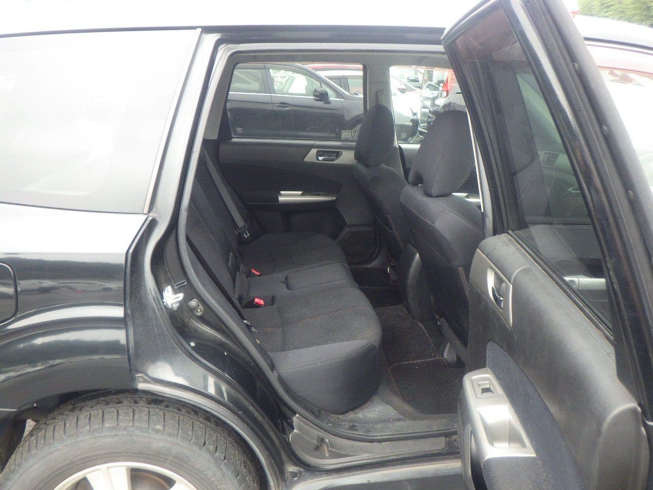 Vehicle SU00001114 large view 18