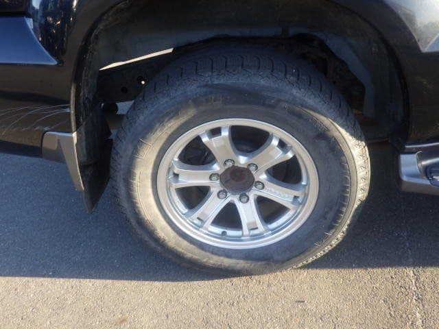 Vehicle SU00001071 large view 12