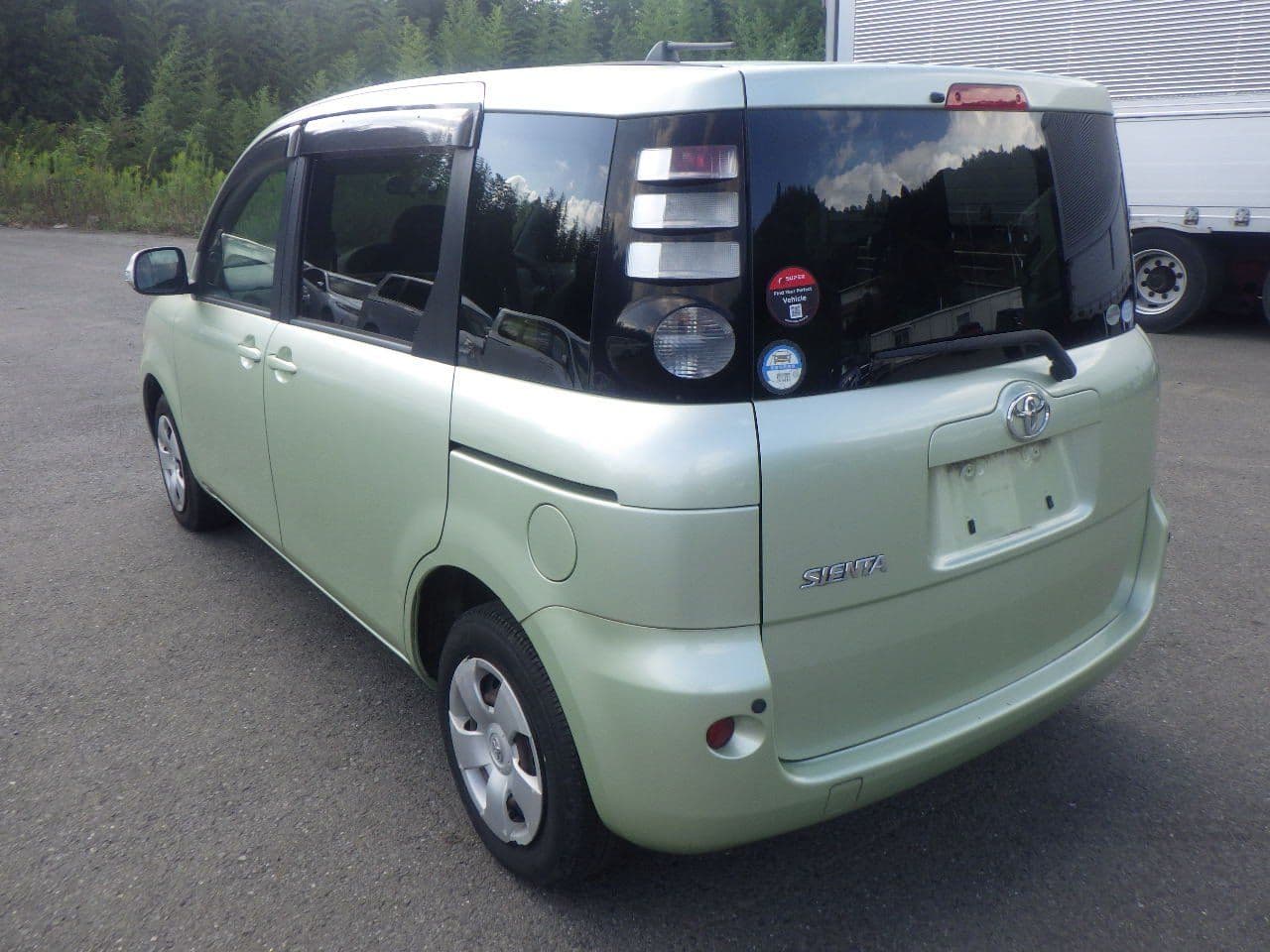 Vehicle SU00001069 large view 4