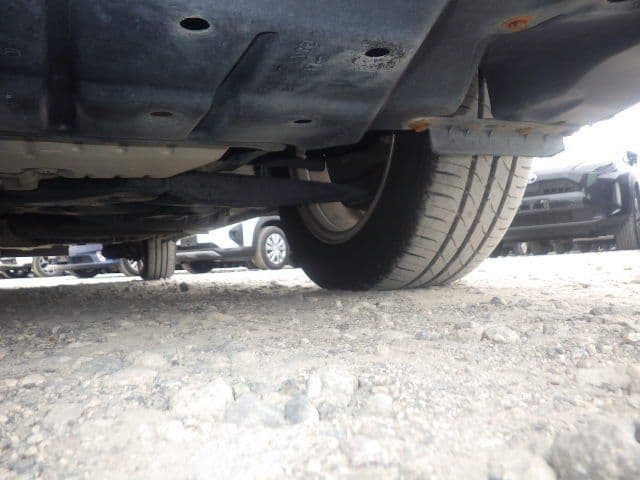 Vehicle SU00001077 large view 15