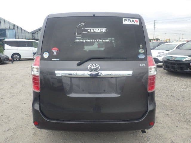 Vehicle SU00001077 large view 5