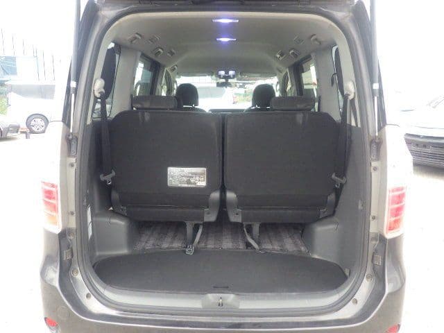 Vehicle SU00001077 large view 22