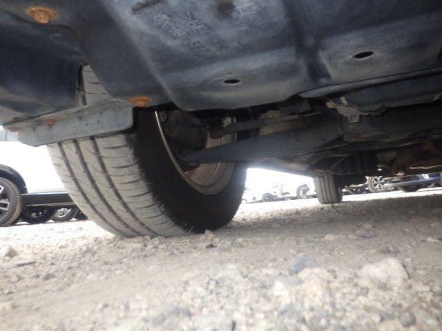 Vehicle SU00001077 large view 14