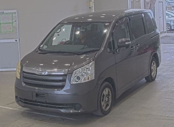 2008 TOYOTA NOAH DBA-ZRR70G