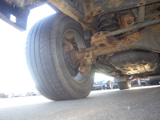 Vehicle SU00001071 large view 16