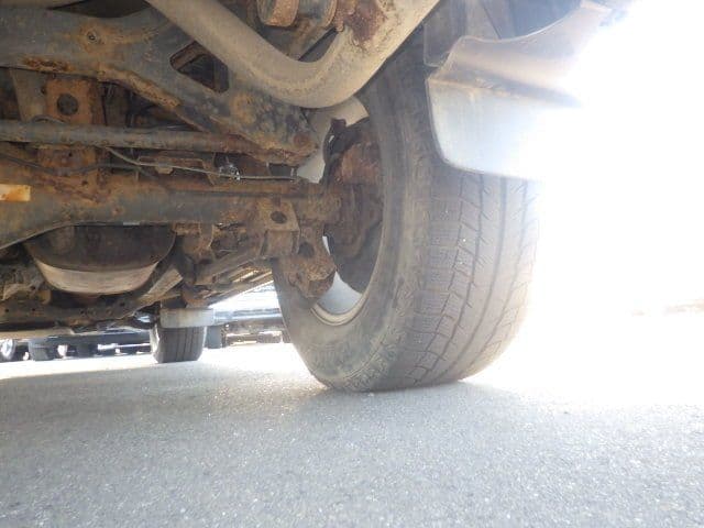 Vehicle SU00001071 large view 17