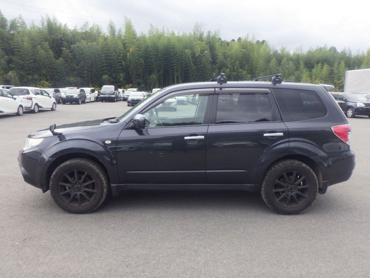 Vehicle SU00001158 large view 3