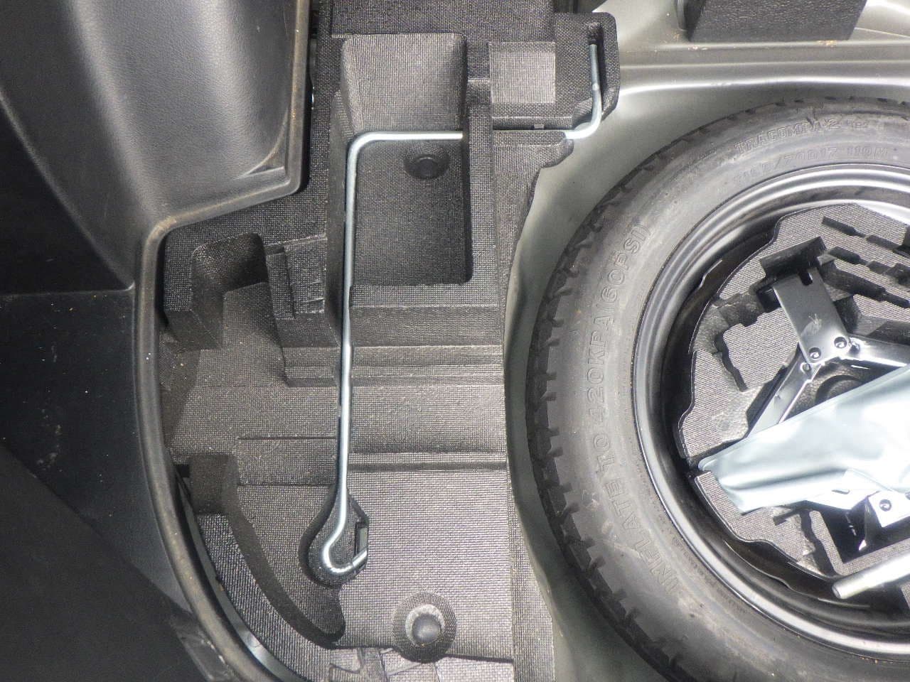 Vehicle SU00001158 large view 37