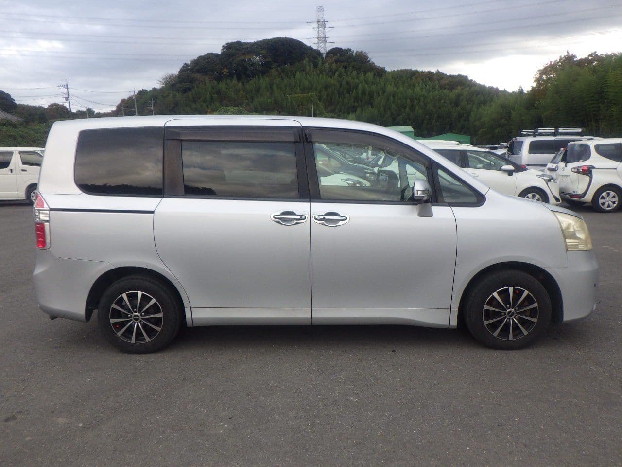 Vehicle SU00001150 large view 7