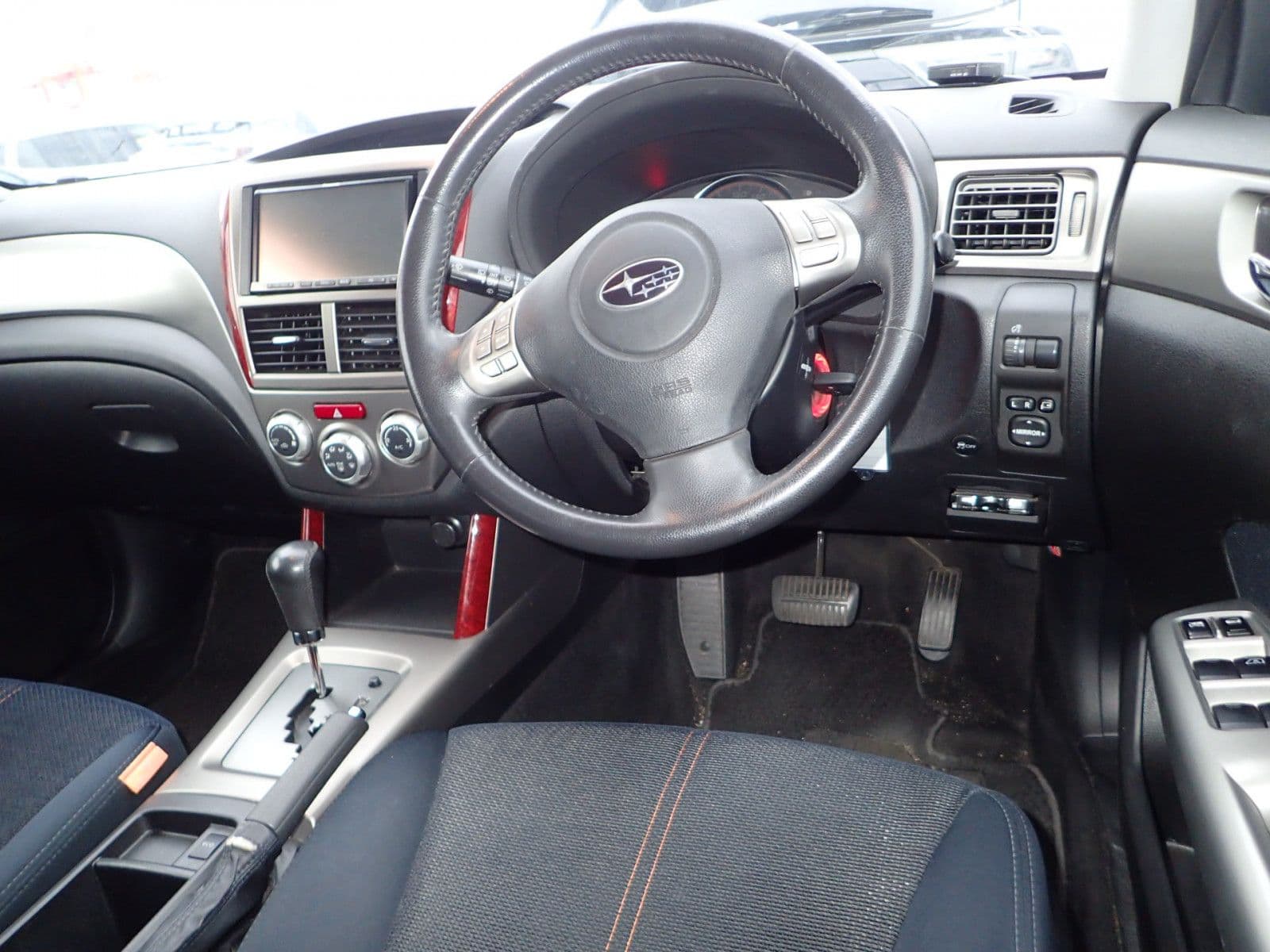 Vehicle SU00001134 large view 28