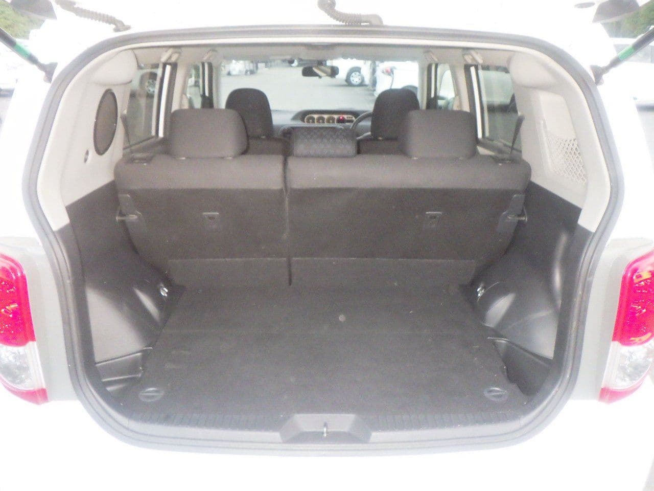 Vehicle SU00001141 large view 23