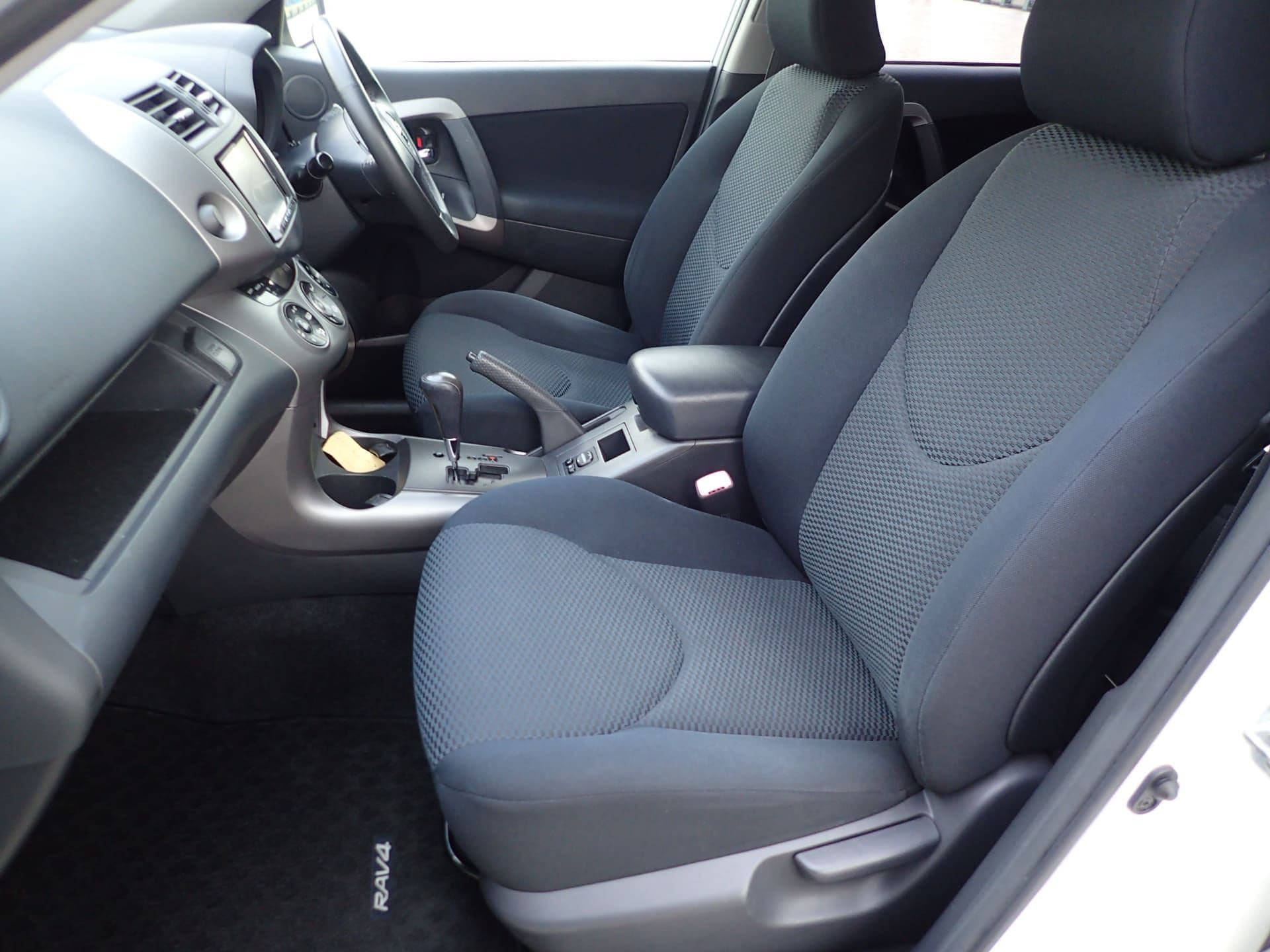 Vehicle SU00001184 large view 26