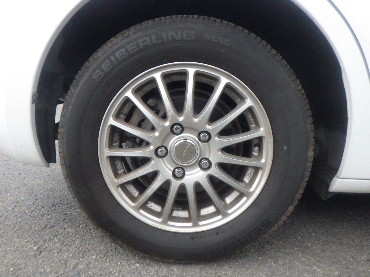 Vehicle SU00001141 large view 11