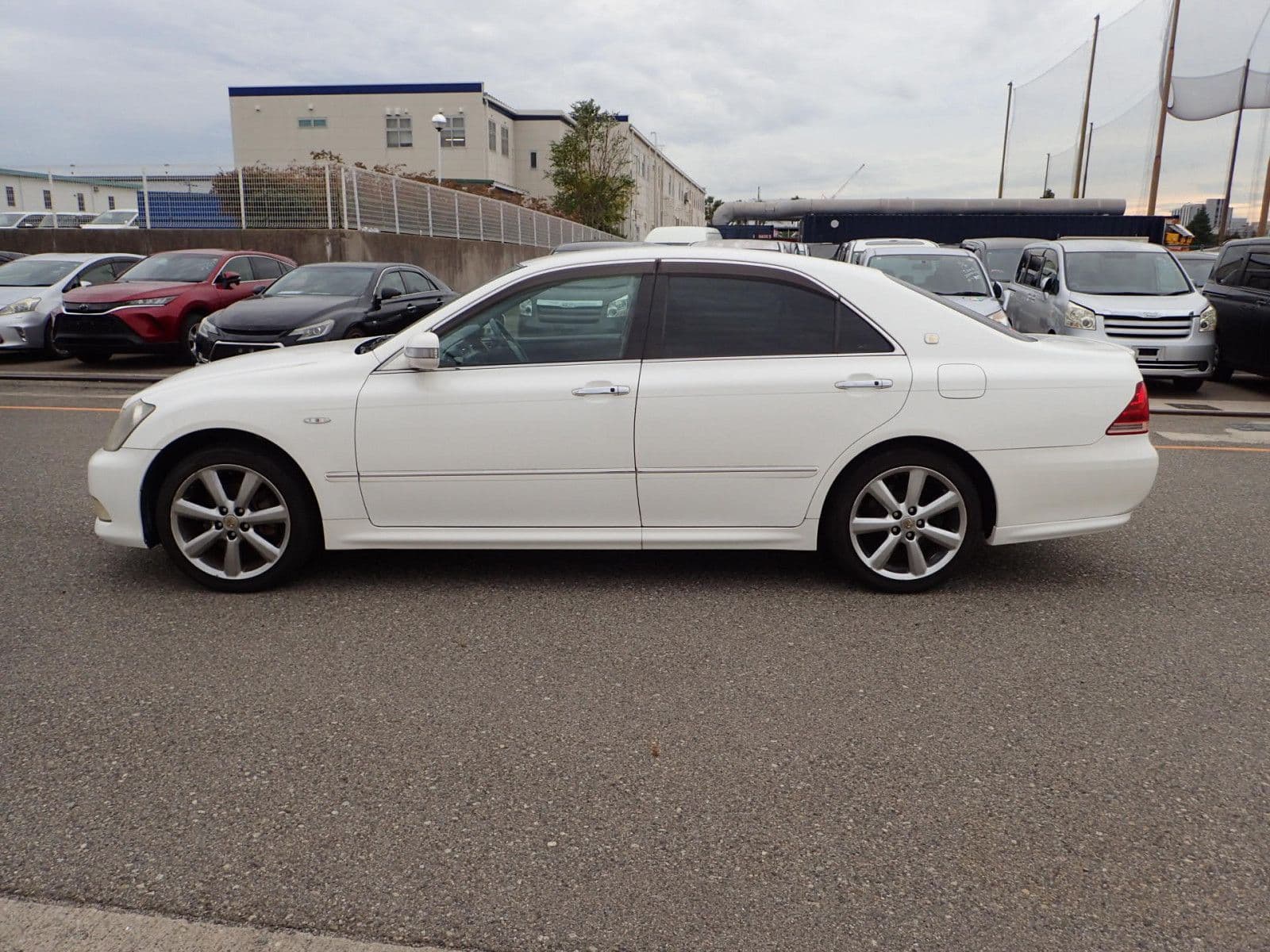 Vehicle SU00001148 large view 3