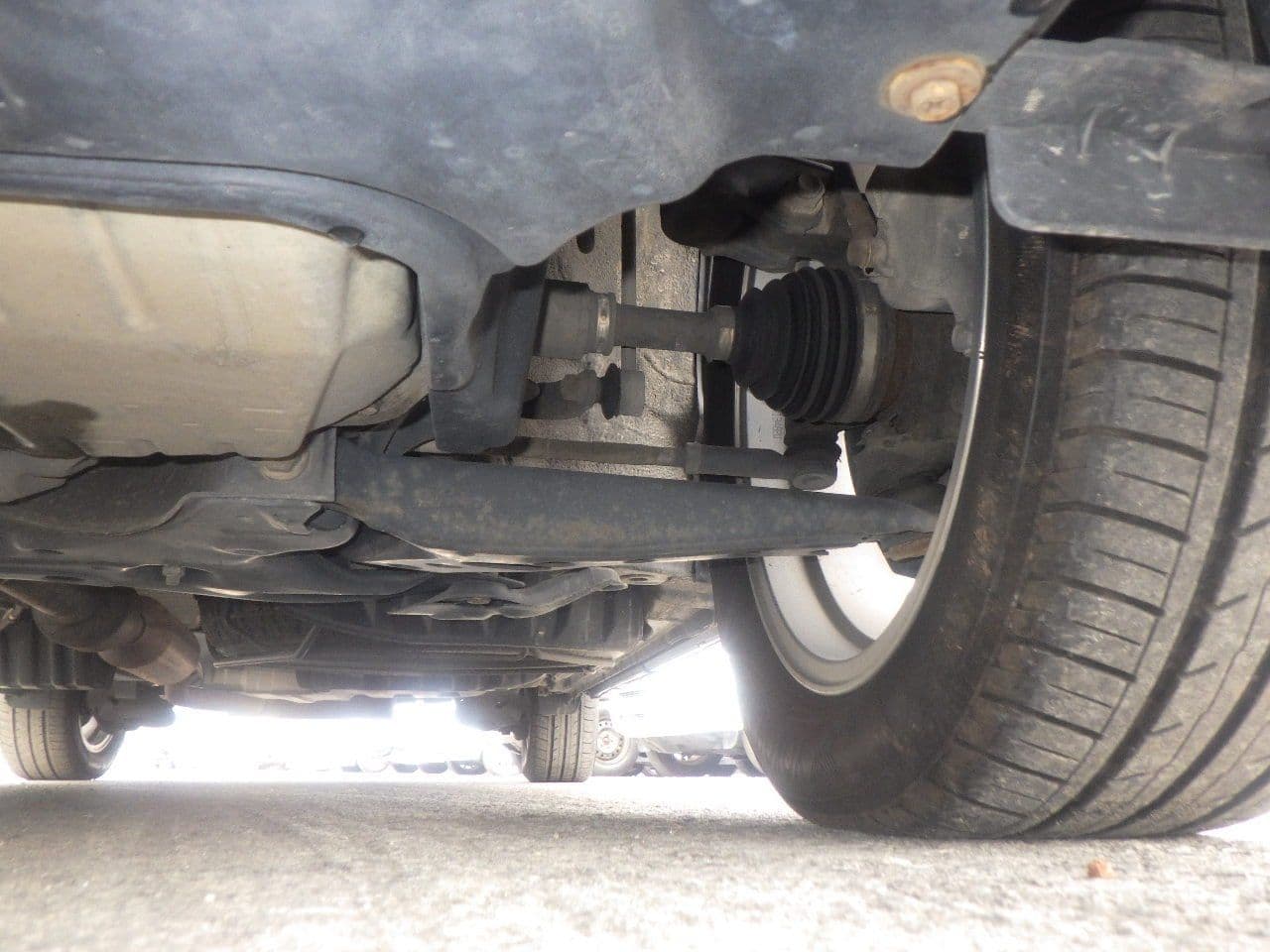 Vehicle SU00001138 large view 17