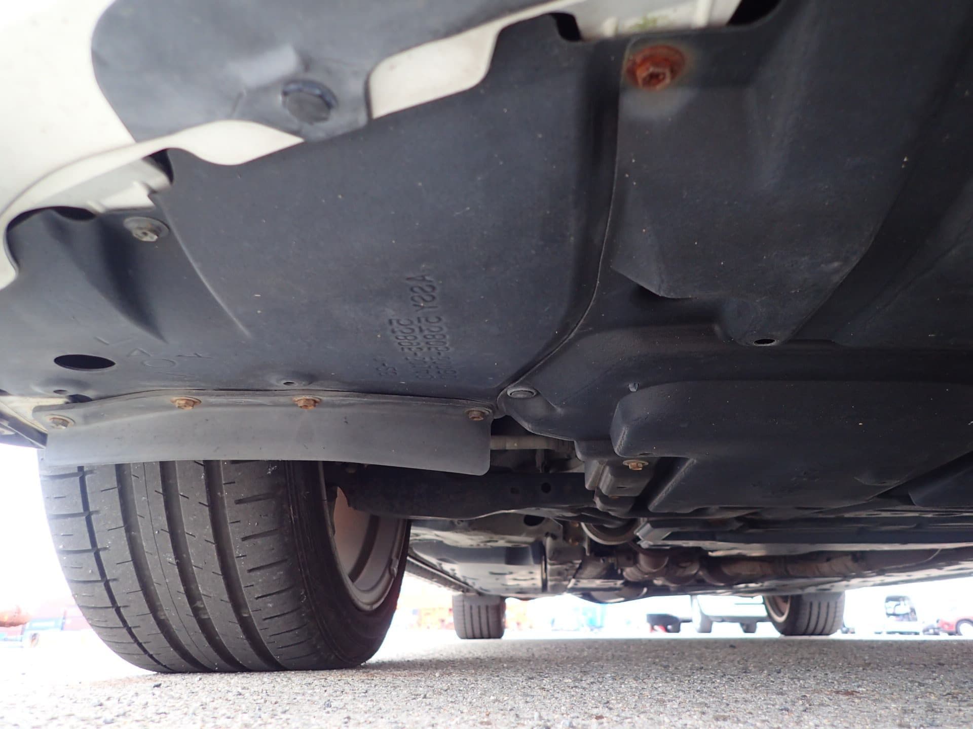 Vehicle SU00001185 large view 14