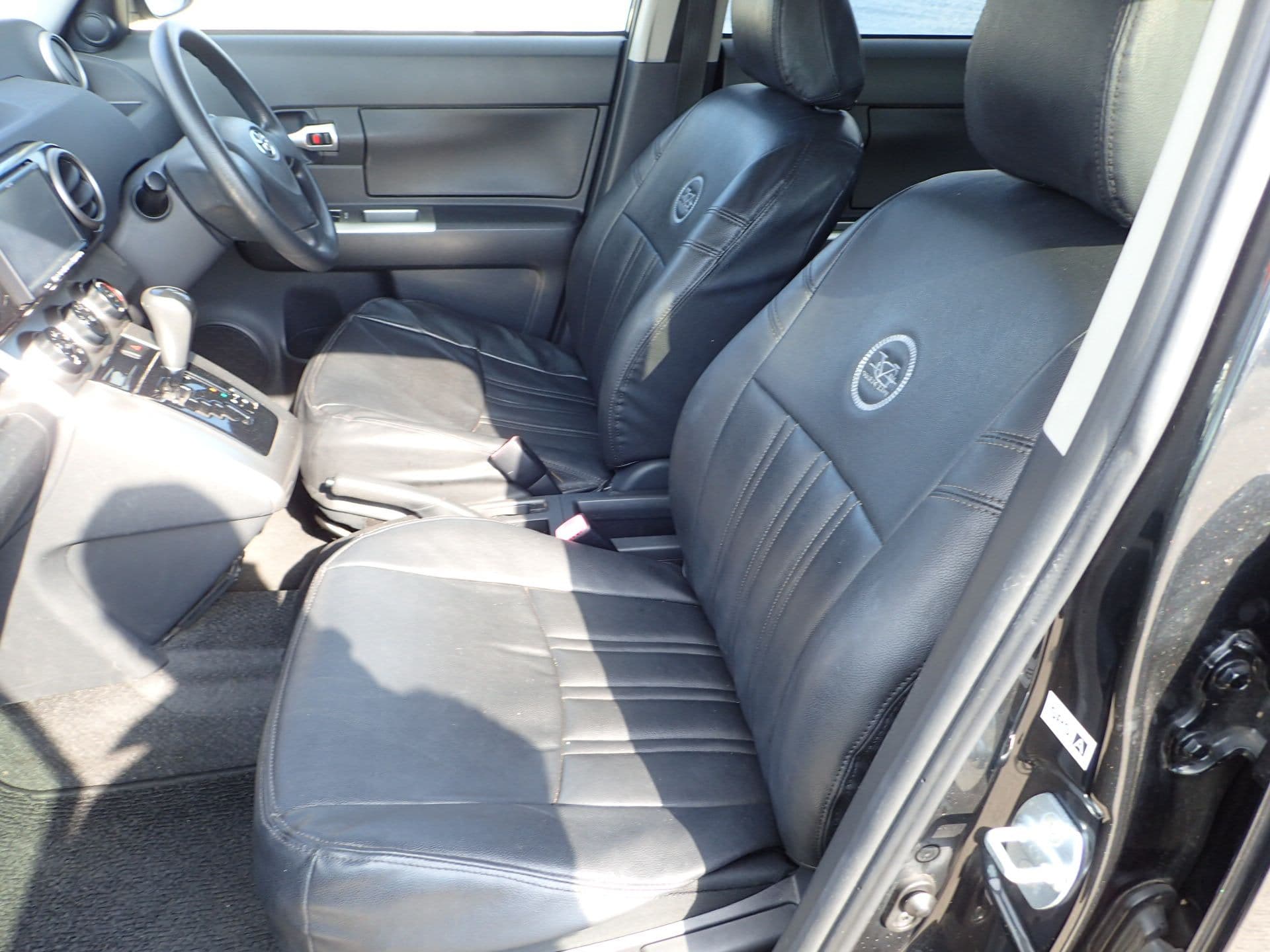 Vehicle SU00001180 large view 26