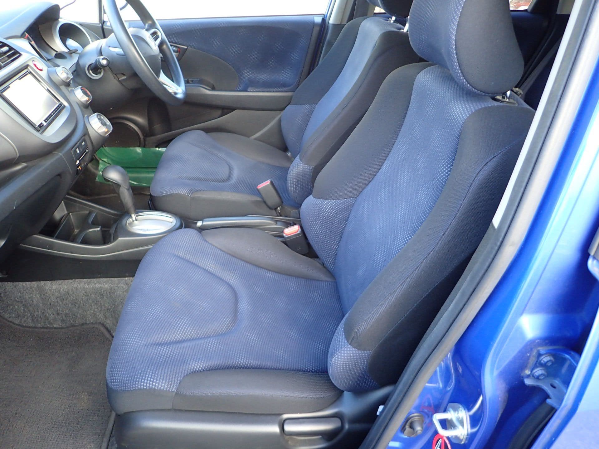 Vehicle SU00001172 large view 26