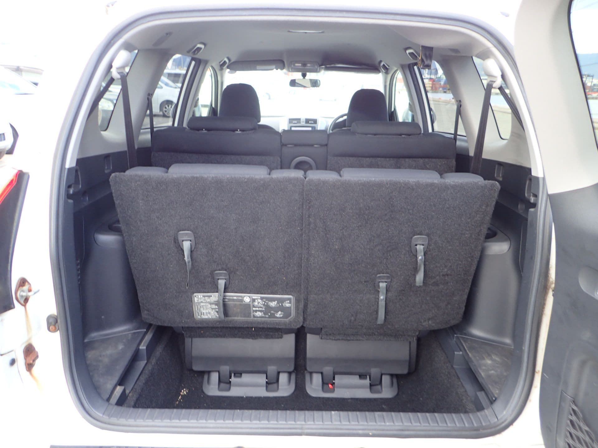 Vehicle SU00001175 large view 25