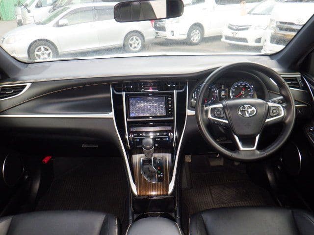 Vehicle SU00001178 large view 28