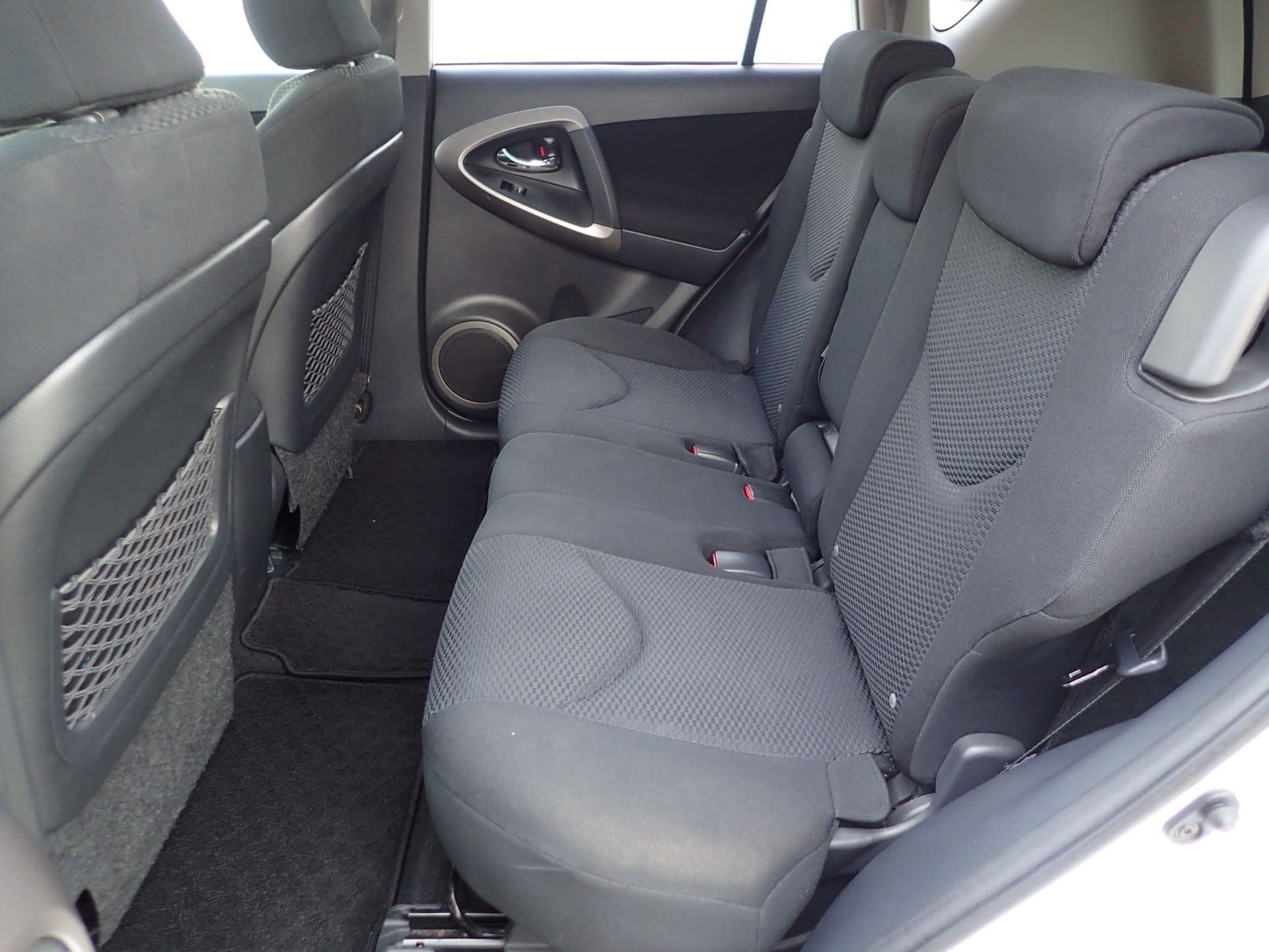 Vehicle SU00001184 large view 25