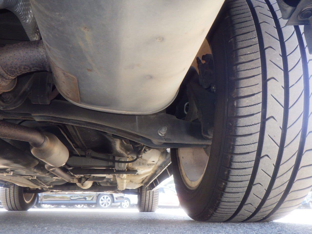 Vehicle SU00001183 large view 16