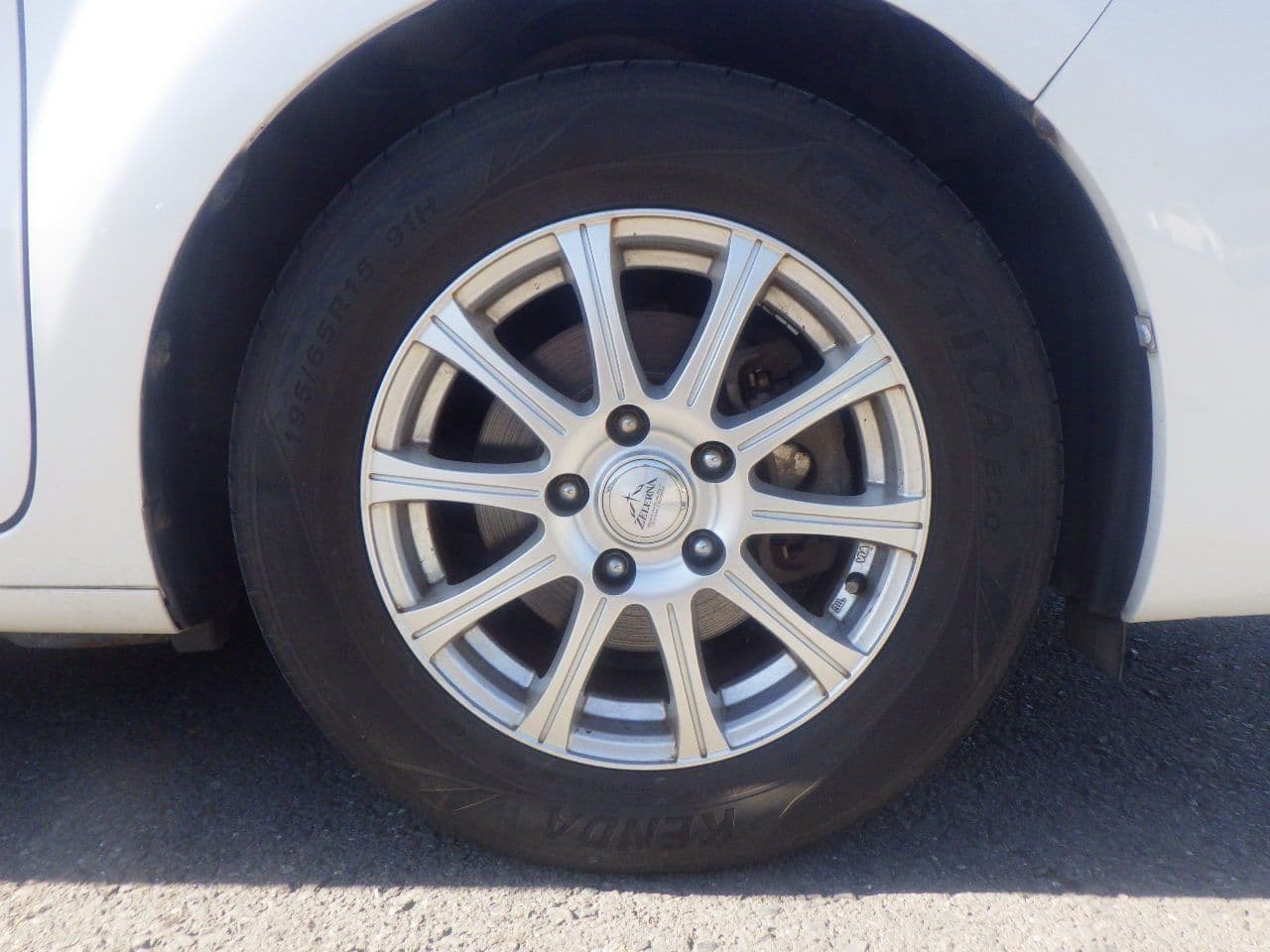 Vehicle SU00001156 large view 11