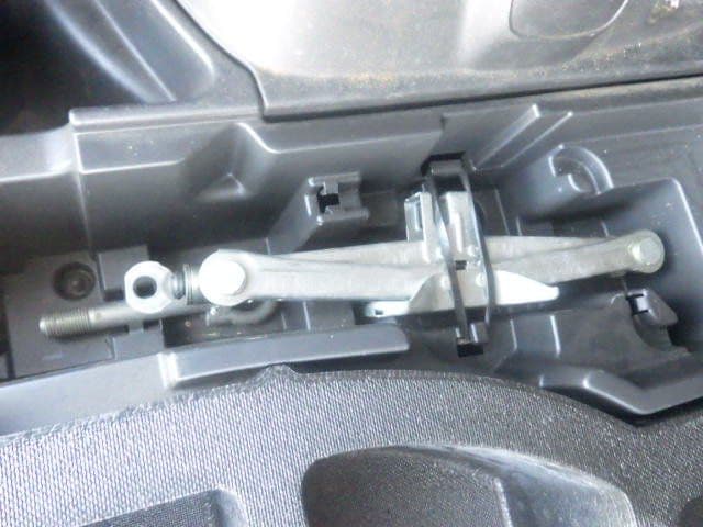 Vehicle SU00001157 large view 37