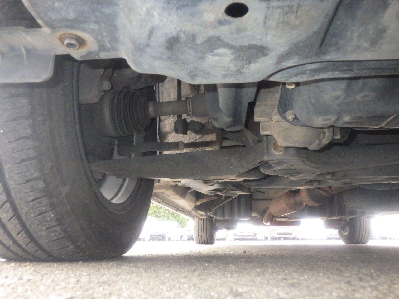 Vehicle SU00001150 large view 16