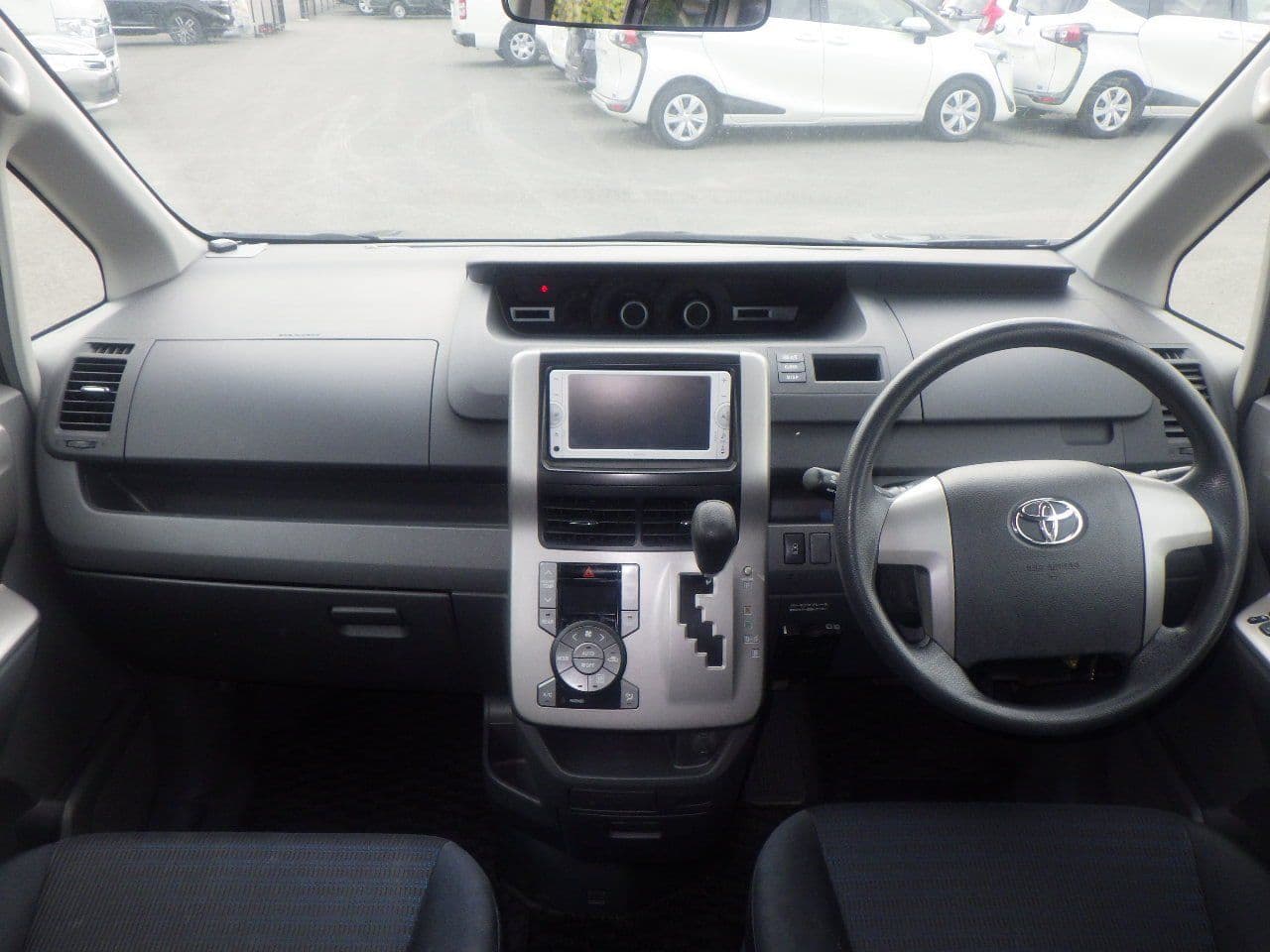 Vehicle SU00001138 large view 28