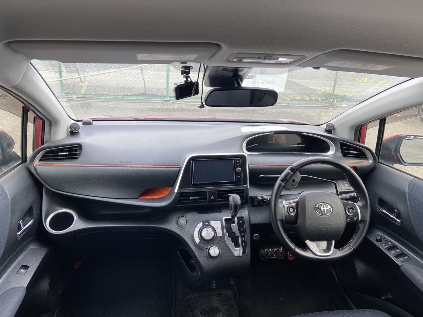 Vehicle SU00001182 large view 20