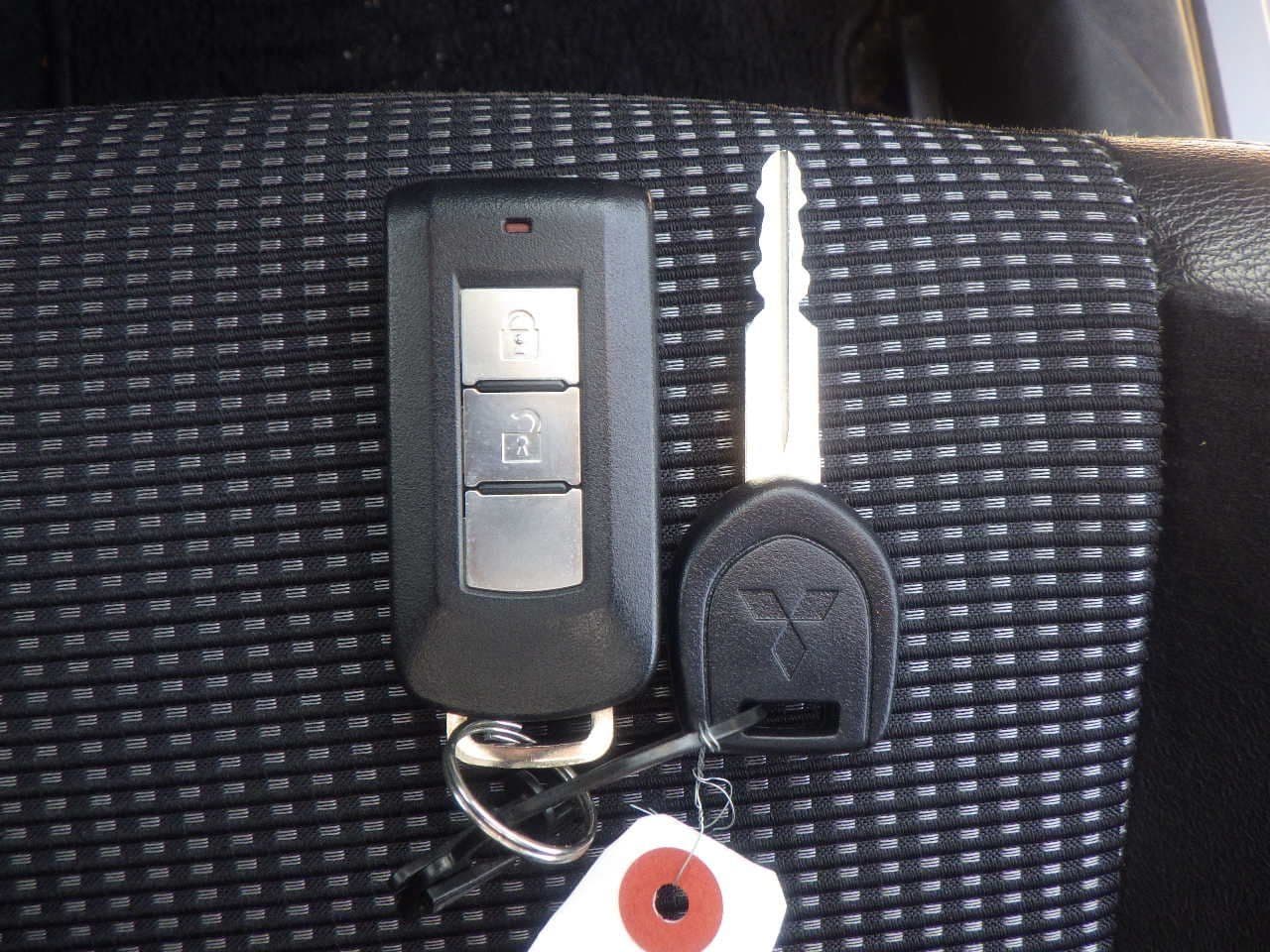 Vehicle SU00001183 large view 34