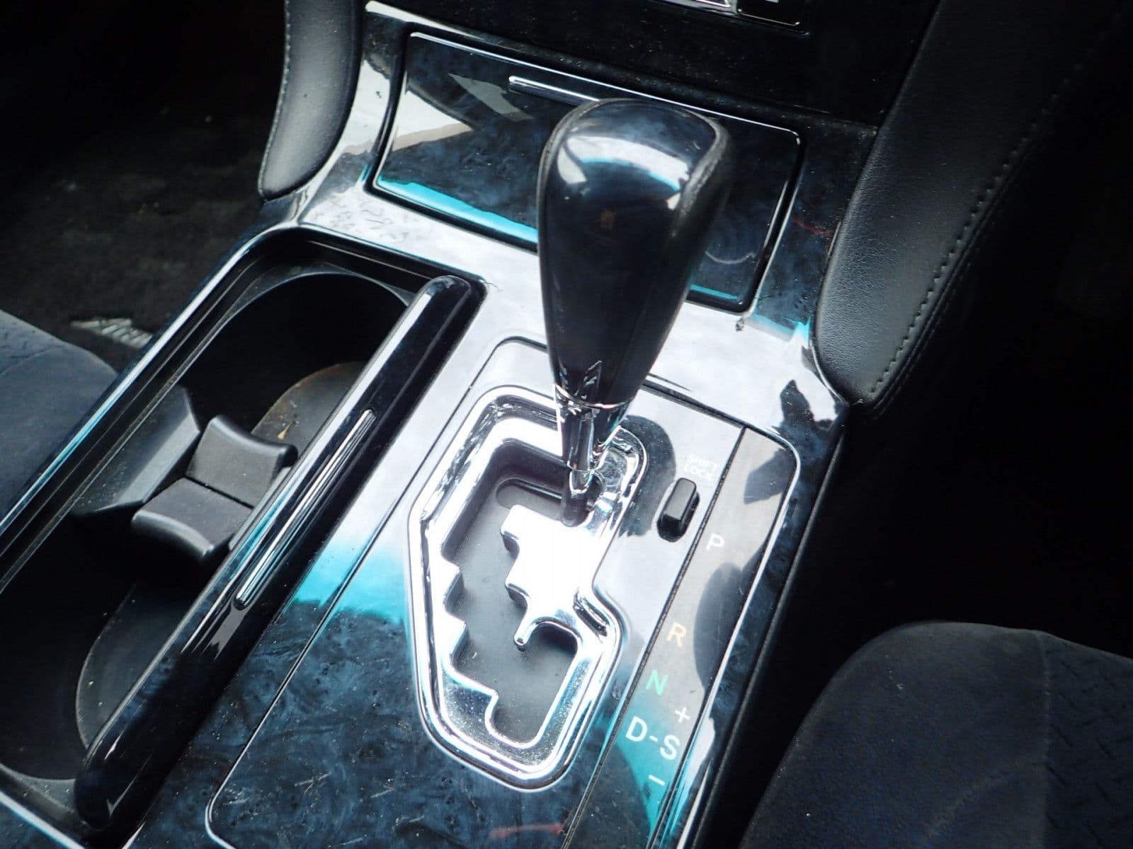 Vehicle SU00001148 large view 34