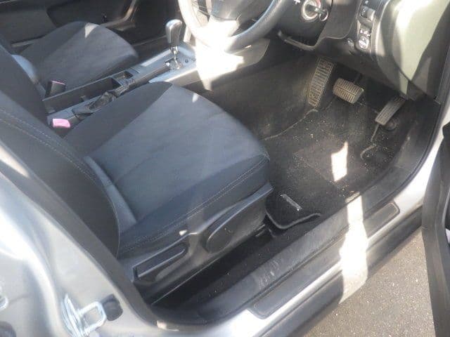 Vehicle SU00001155 large view 22