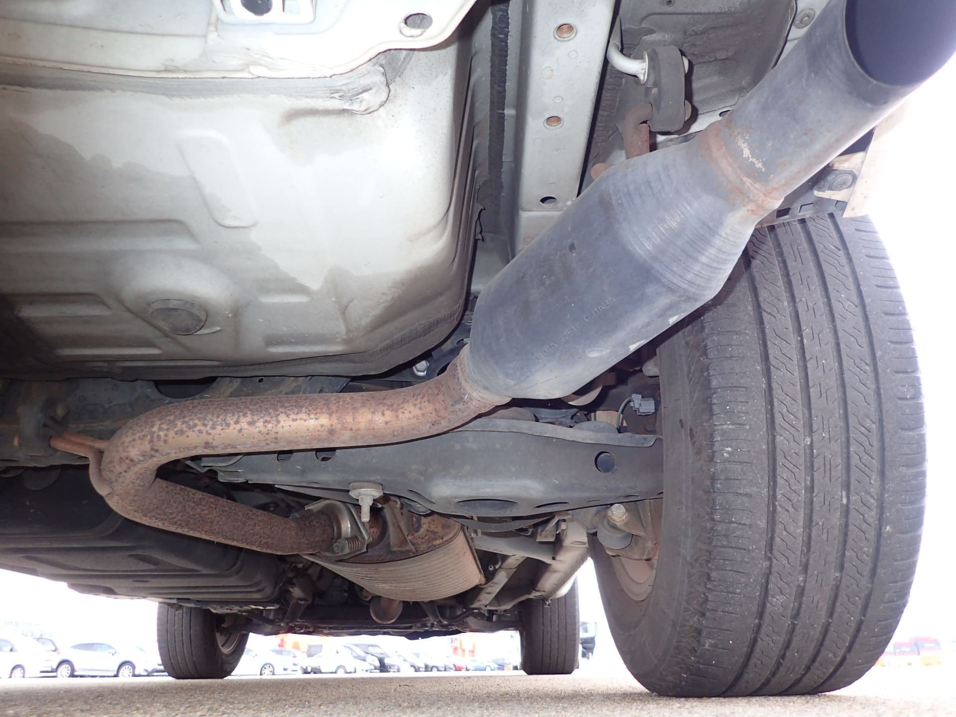 Vehicle SU00001184 large view 17