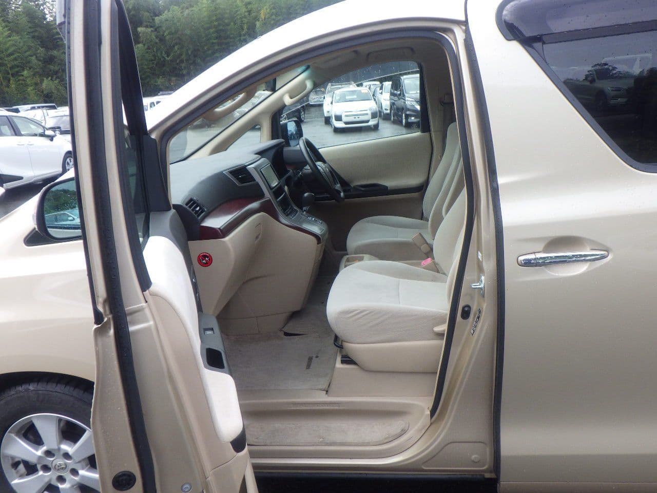 Vehicle SU00001151 large view 25