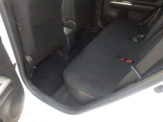 Vehicle SU00001167 large view 25