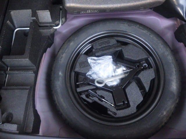 Vehicle SU00001177 large view 35