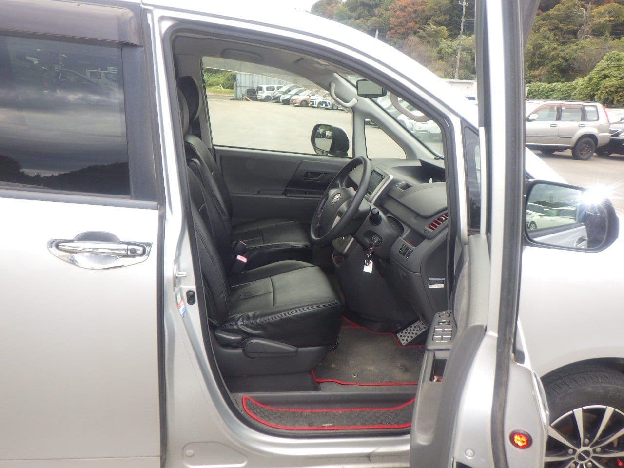 Vehicle SU00001150 large view 22