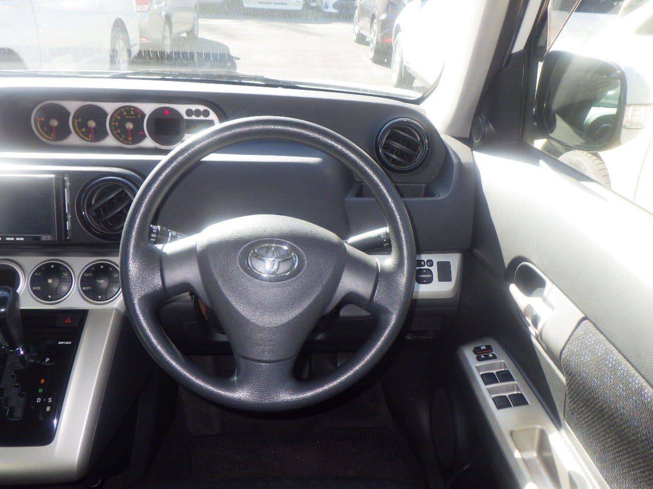 Vehicle SU00001156 large view 27