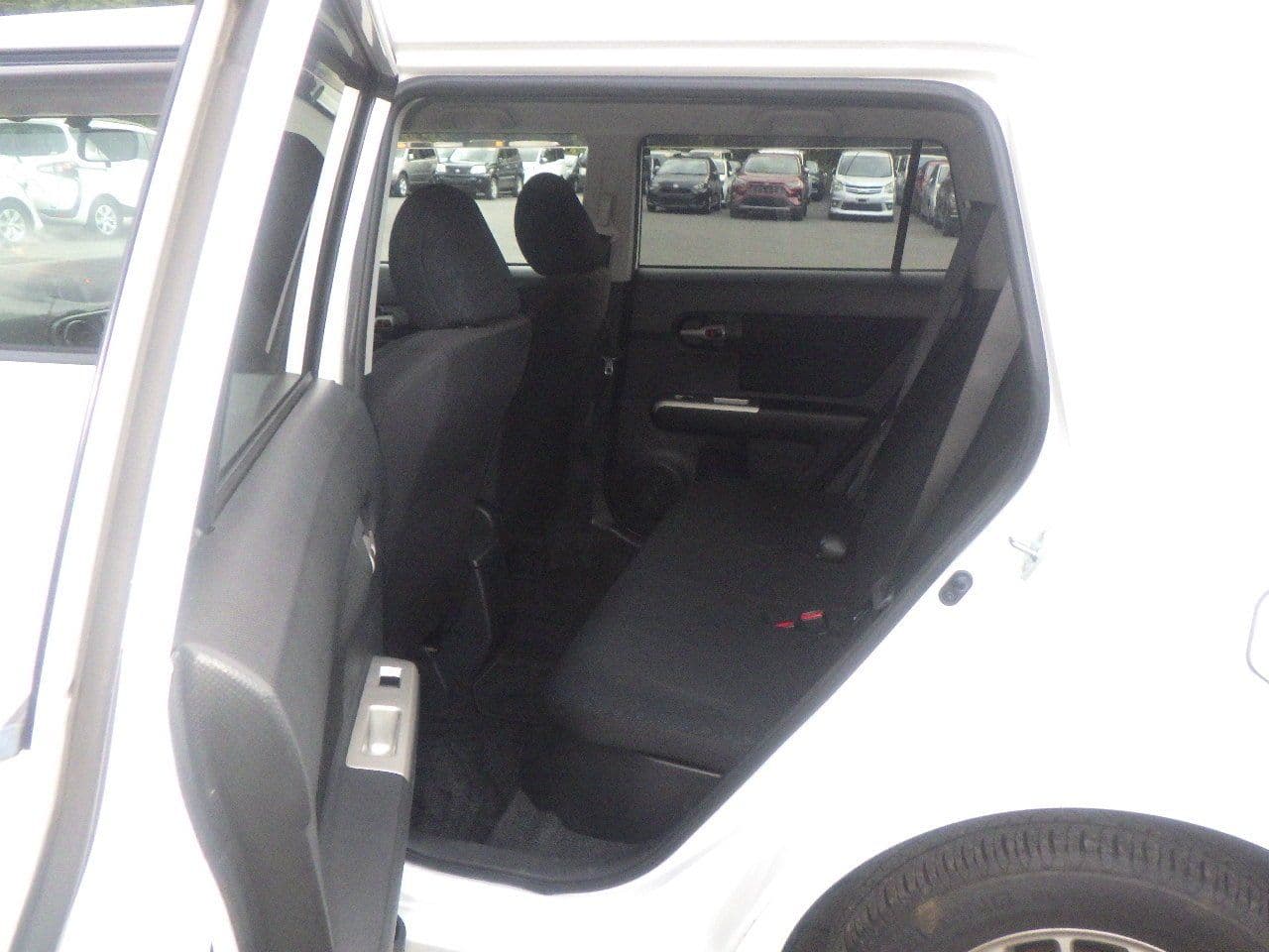 Vehicle SU00001141 large view 24