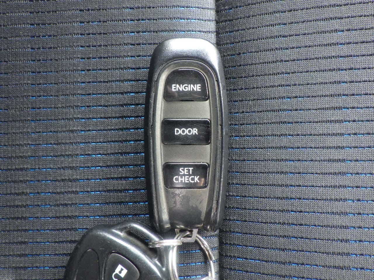 Vehicle SU00001138 large view 34