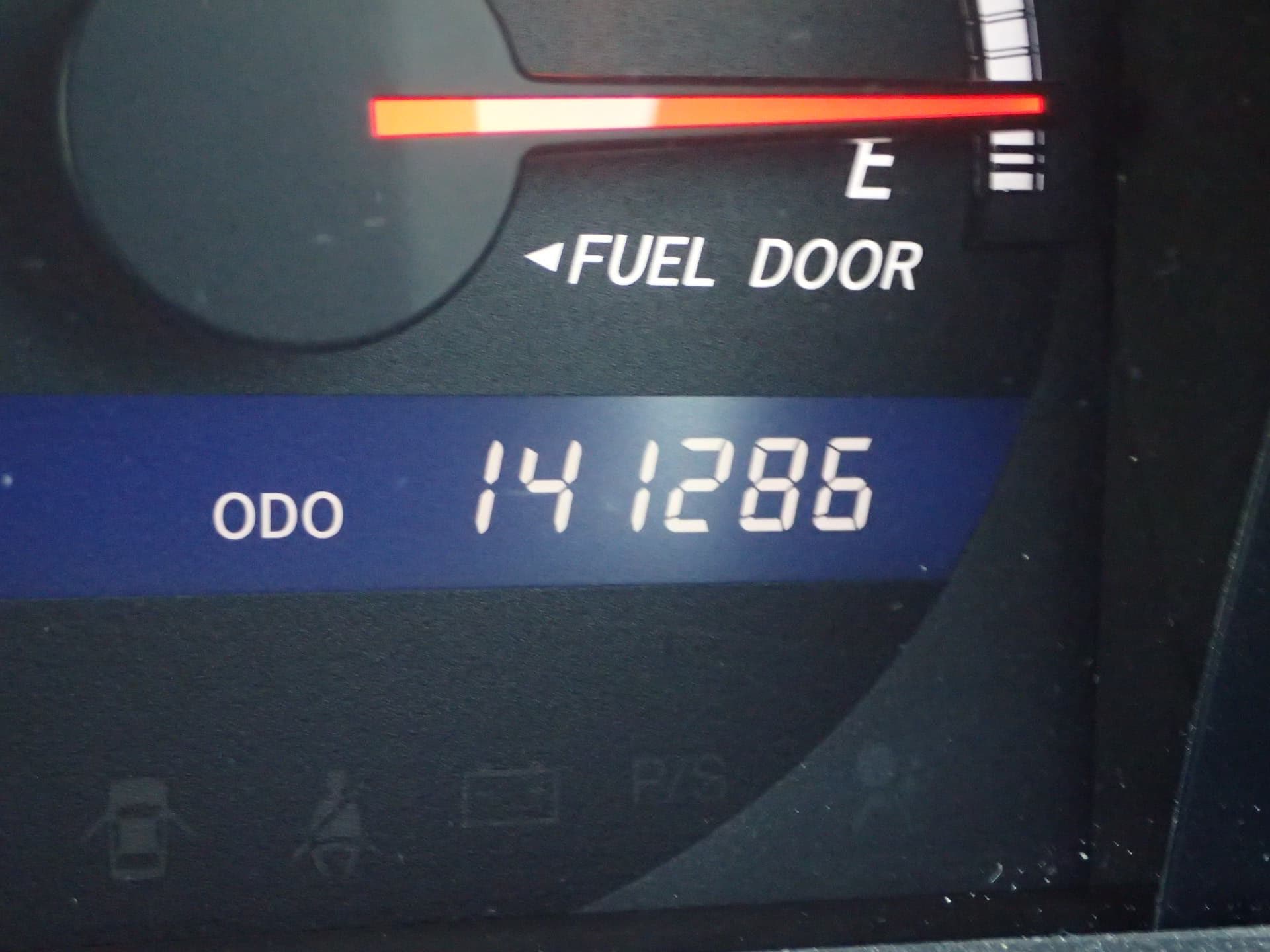 Vehicle SU00001185 large view 30