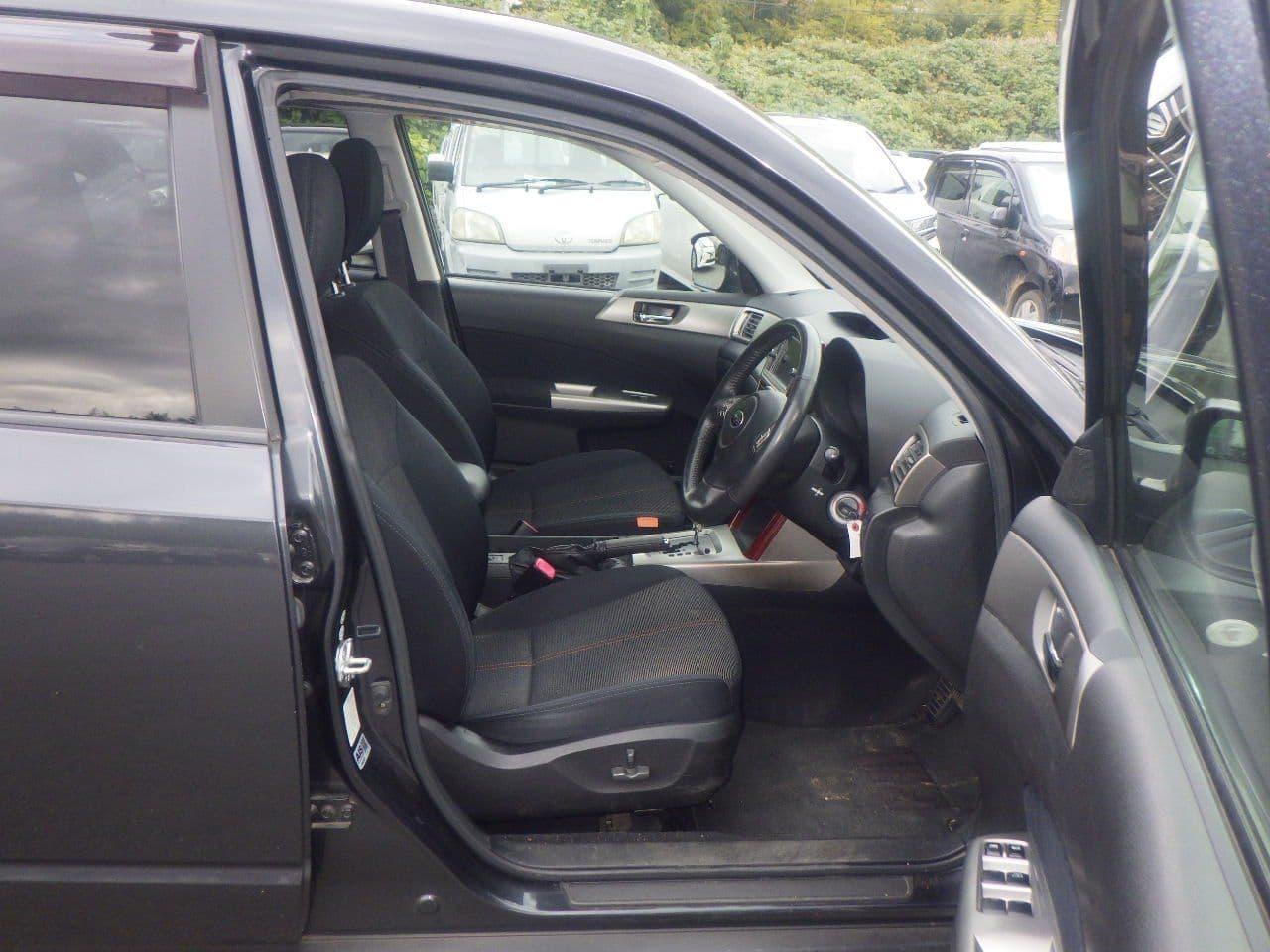 Vehicle SU00001158 large view 21