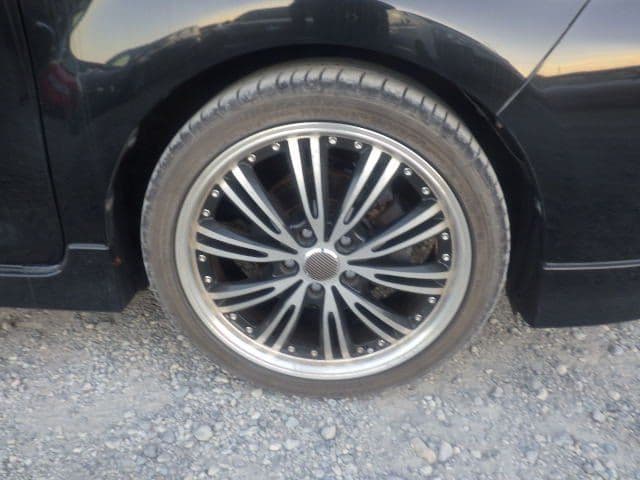 Vehicle SU00001168 large view 8