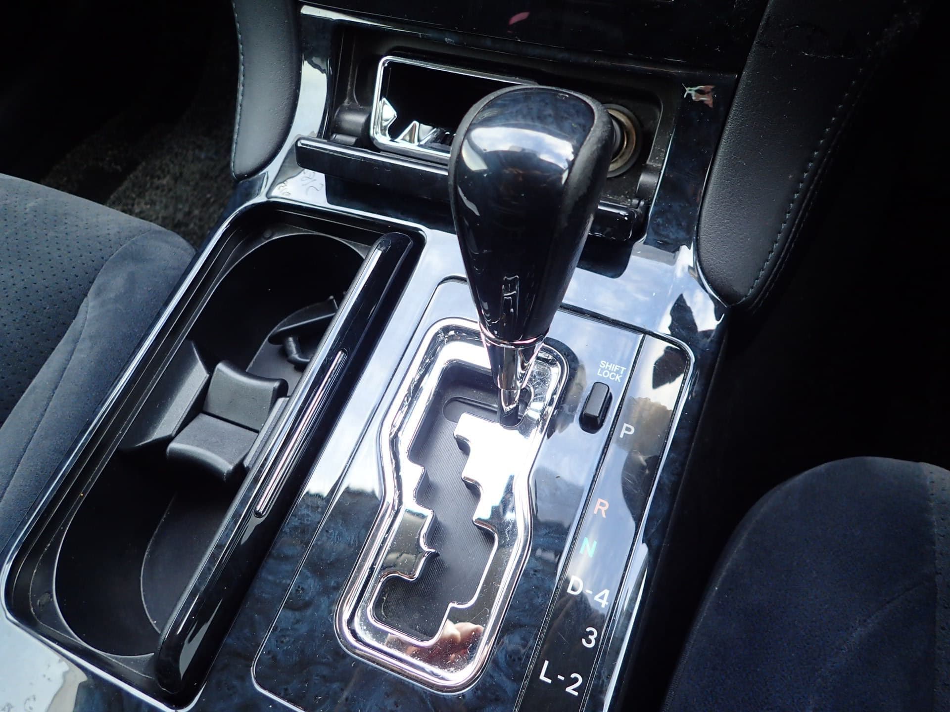 Vehicle SU00001185 large view 33