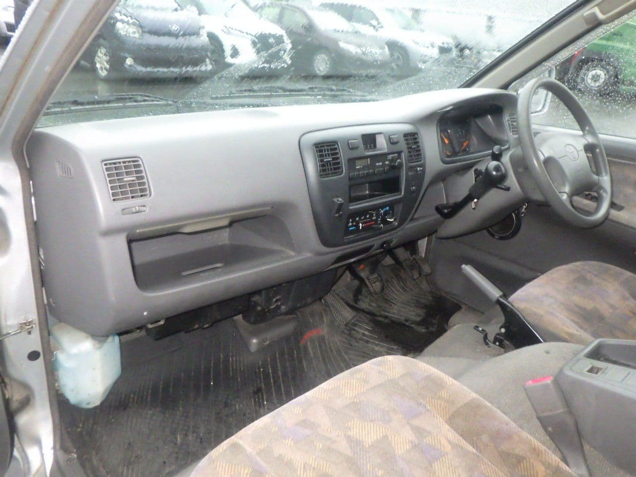 Vehicle SU00001142 large view 22